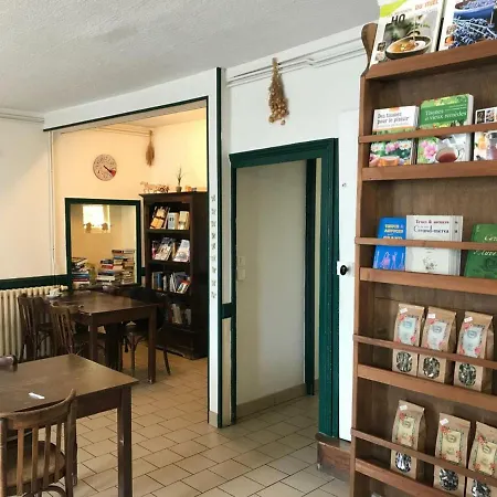 Holiday home Avec Activites Exterieures Et Sur Place A - Fr-1-489-187 *